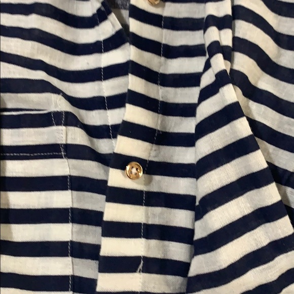 Blue and white linen fold button up - Picture 3 of 5